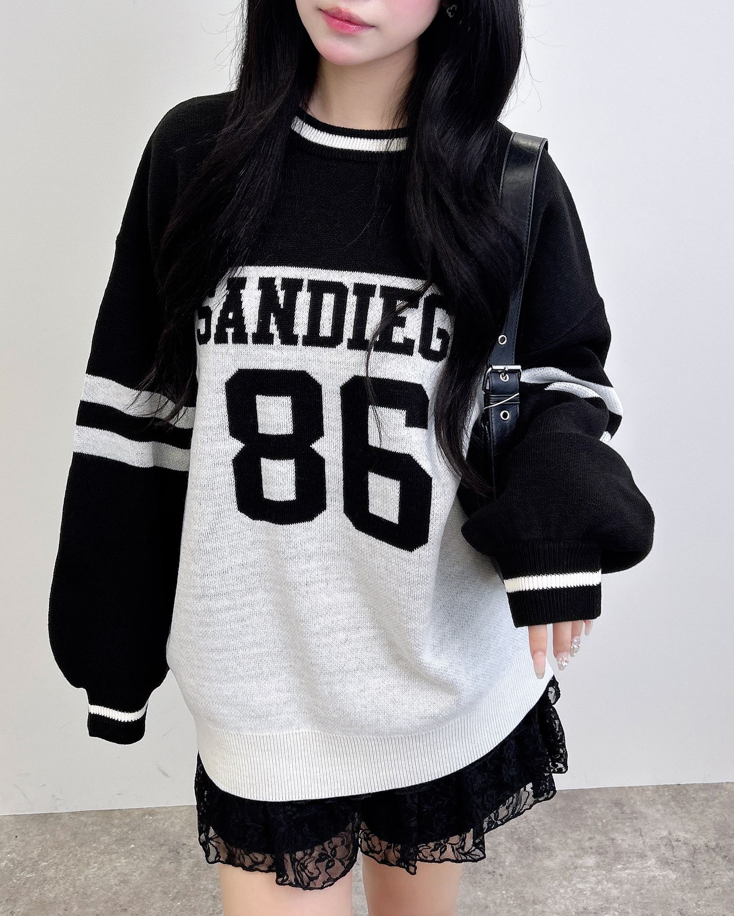 ジャガードナンバーロゴニット