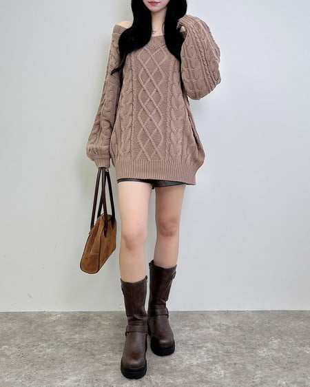 INGNI（イング） 2Wayケーブルルーズチュニックニット ﾓｶﾍﾞｰｼﾞｭ