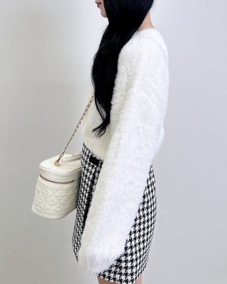 INGNI（イング） パールビジューロゴフェザーニット ｱｲﾎﾞﾘｰ