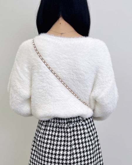 INGNI（イング） パールビジューロゴフェザーニット ｱｲﾎﾞﾘｰ