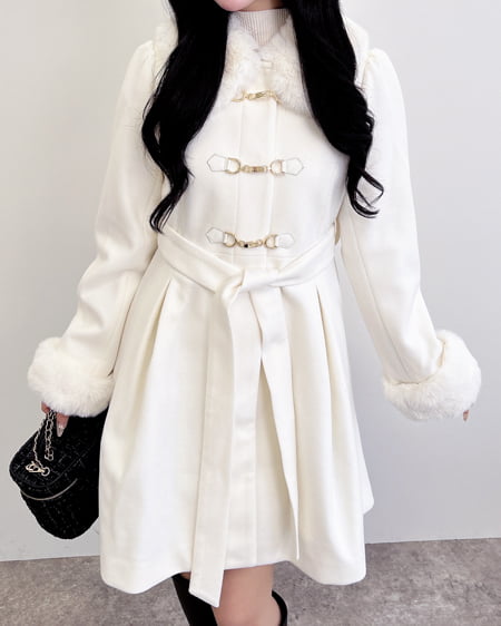 INGNI（イング） ビット付ドーリーコート ｵﾌﾎﾜｲﾄ