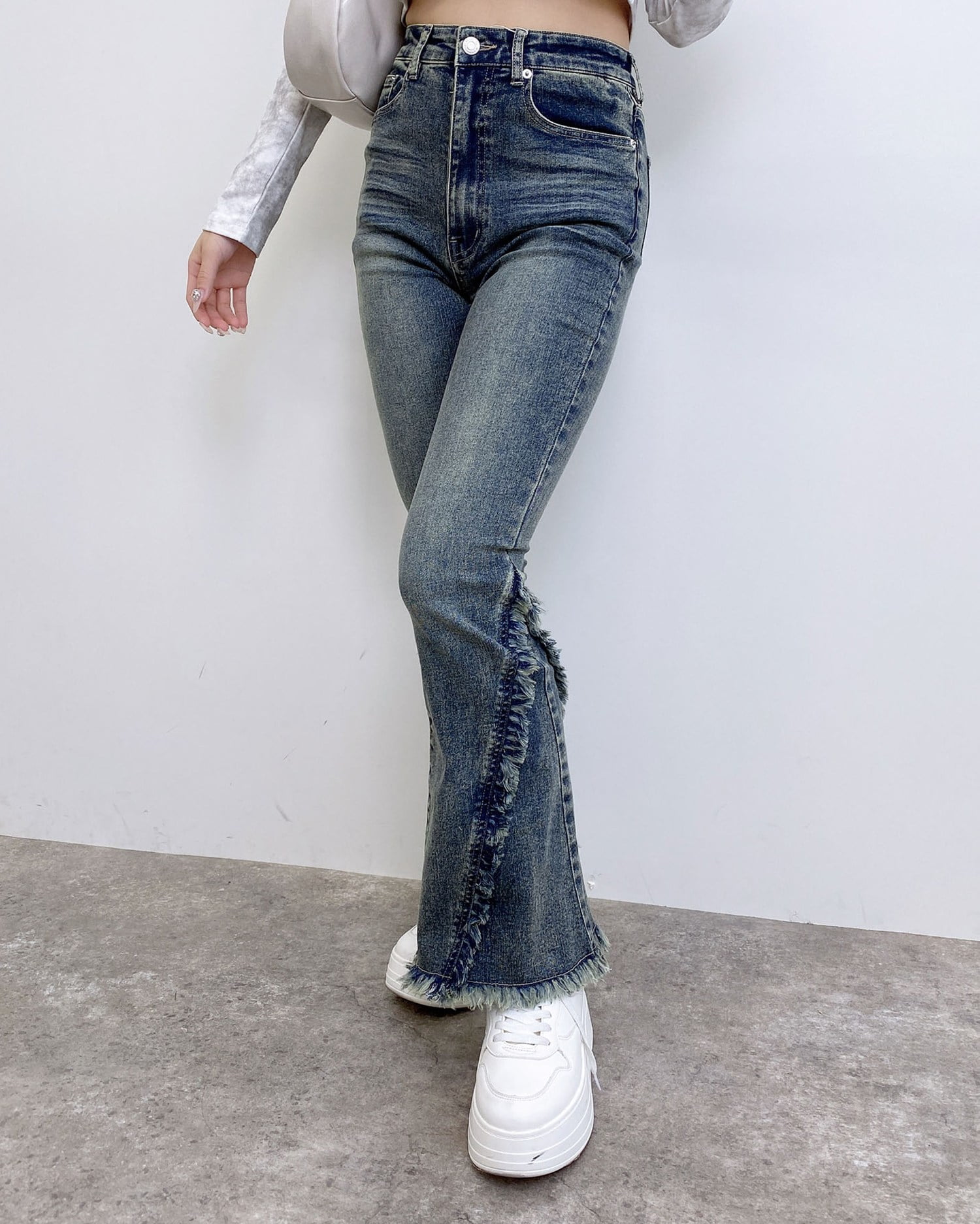 フリンジフレアデニムパンツ