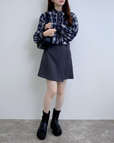 INGNI（イング） フリルチェック柄ショートシャツ ｺﾝ/ﾁｪｯｸ
