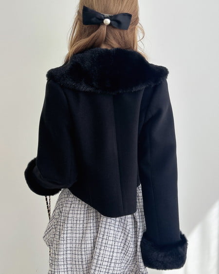 INGNI(イング) 4Wayビジューボタンショートコート クロ