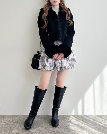 INGNI(イング) 4Wayビジューボタンショートコート クロ