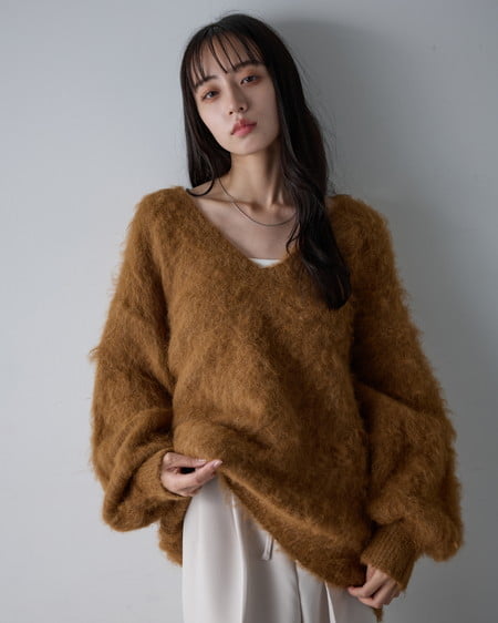 【10／21までの限定価格】【プレミアムライン INGNI SOELA】ミックスシャギーVネックニット