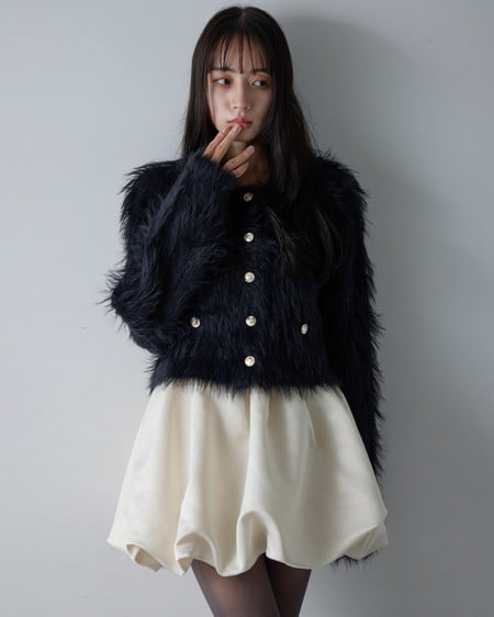 INGNI(イング) ショート丈金ボタンシャギーニットカーディガン クロ