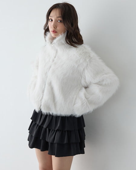 INGNI(イング) フロントジップスタンドカラーエコファーコート アイボリー