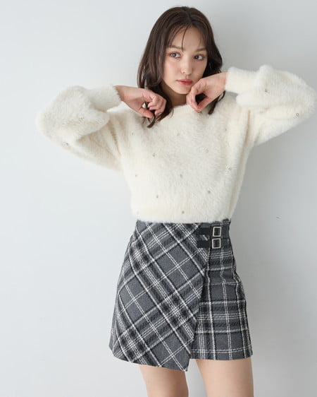 INGNI（イング） ビジュー付フェザーニット ｵﾌﾎﾜｲﾄ