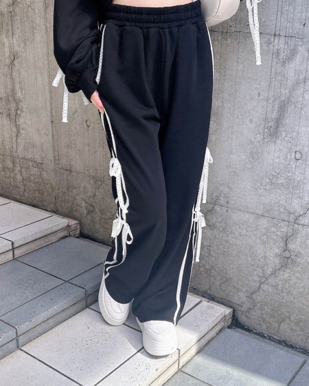 【10／21までの限定価格】レースラインスウェットパンツ(セットアップ対応)