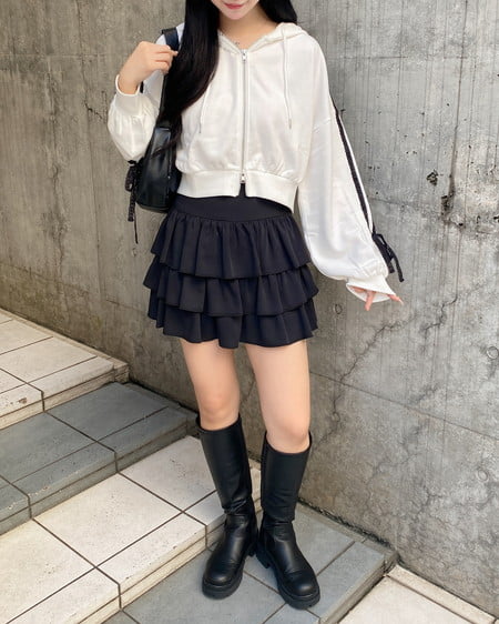 INGNI(イング) 袖レースリボンショートスウェットジップパーカー(セットアップ対応) オフホワイト/クロ