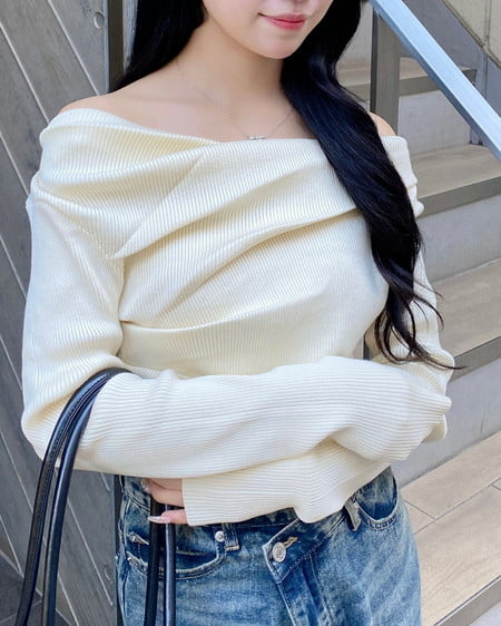 INGNI(イング) ドレープニット オフホワイト