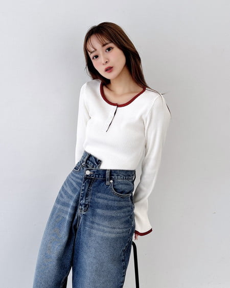 INGNI（イング） バイカラーヘンリーネックフレアスリーブニット ﾍﾞｰｼﾞｭ/ｱｶ