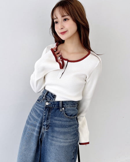 INGNI（イング） バイカラーヘンリーネックフレアスリーブニット ﾍﾞｰｼﾞｭ/ｱｶ