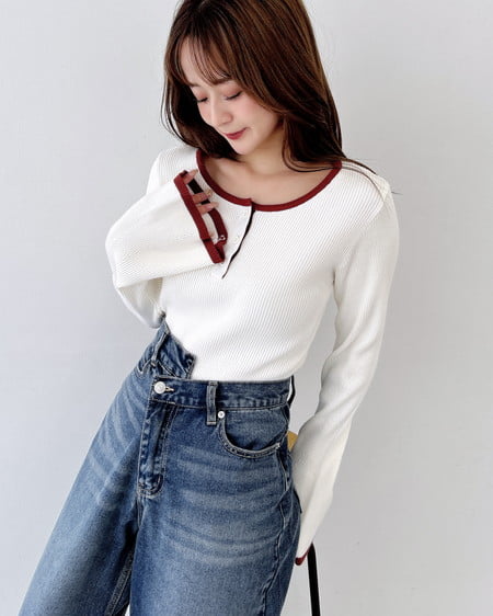 INGNI（イング） バイカラーヘンリーネックフレアスリーブニット ﾍﾞｰｼﾞｭ/ｱｶ