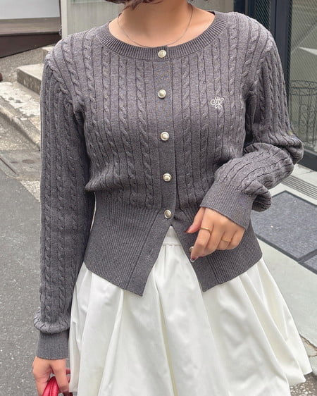 INGNI(イング) 胸刺繍金ボタンケーブルニットカーディガン ライトグレー