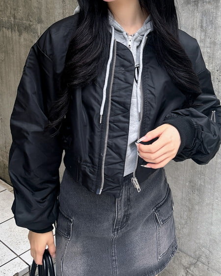 クロップド丈MA-1