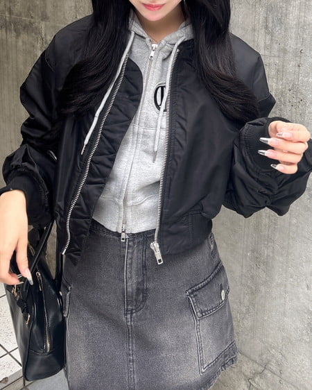 INGNI（イング） クロップド丈MA-1 ｸﾛ