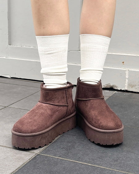 厚底フェイクムートンブーツ