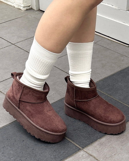 INGNI（イング） 厚底フェイクムートンブーツ ﾌﾞﾗｳﾝ