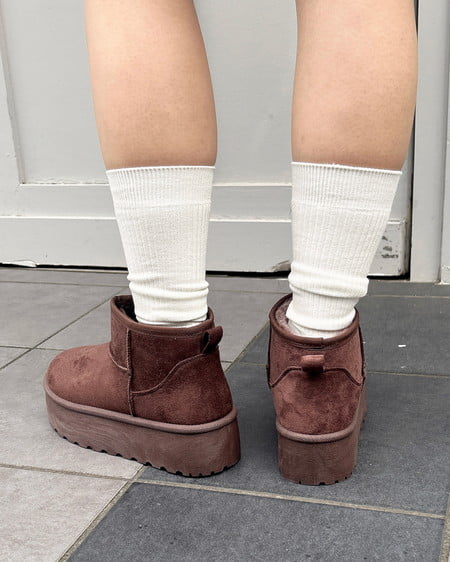 INGNI（イング） 厚底フェイクムートンブーツ ﾌﾞﾗｳﾝ