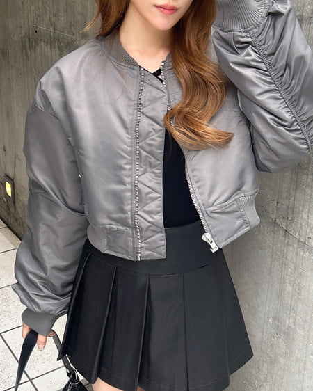 クロップド丈MA-1