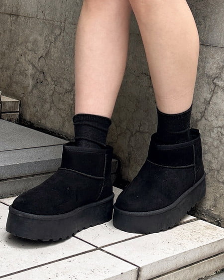 INGNI(イング) 厚底フェイクムートンブーツ クロ