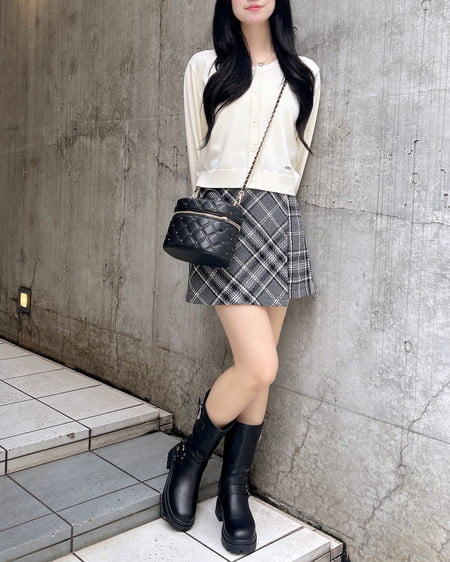 INGNI(イング) プレート付ニットカーディガン アイボリー