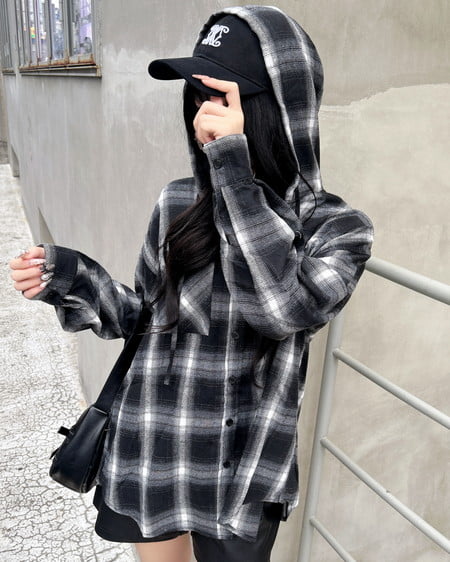 【11／11までの限定価格】フードビッグチェック柄シャツ