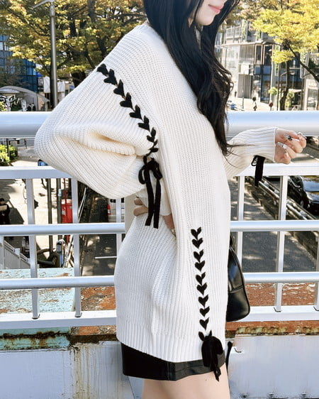 INGNI(イング) レースアップチュニックニット オフホワイト/クロ