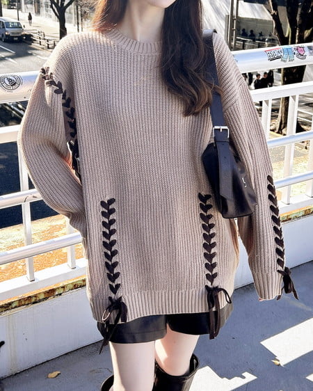 INGNI(イング) レースアップチュニックニット ベージュ/ブラウン