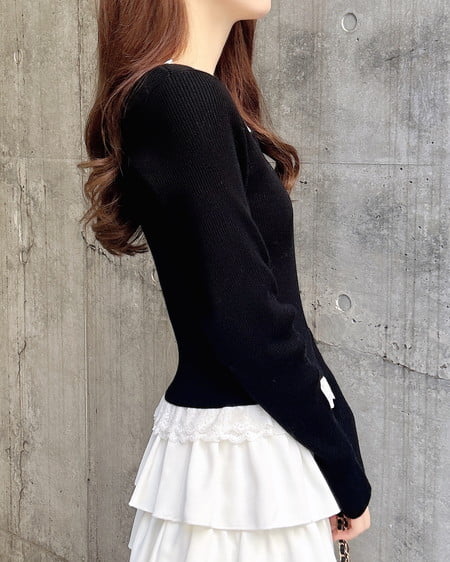 INGNI(イング) フリルレース付ヘンリーネックニット クロ