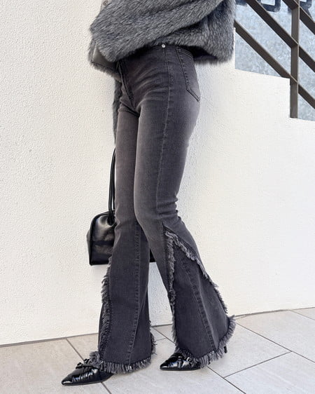 INGNI（イング） フリンジフレアデニムパンツ ｸﾞﾚｰ