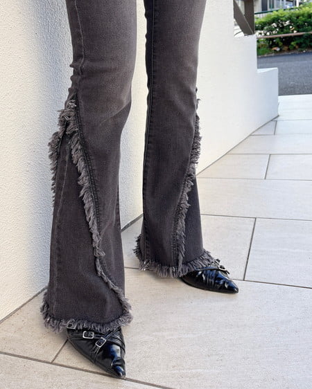 INGNI（イング） フリンジフレアデニムパンツ ｸﾞﾚｰ