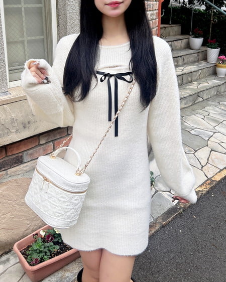 INGNI（イング） フェザーデコルテオープンニットワンピース ｵﾌﾎﾜｲﾄ