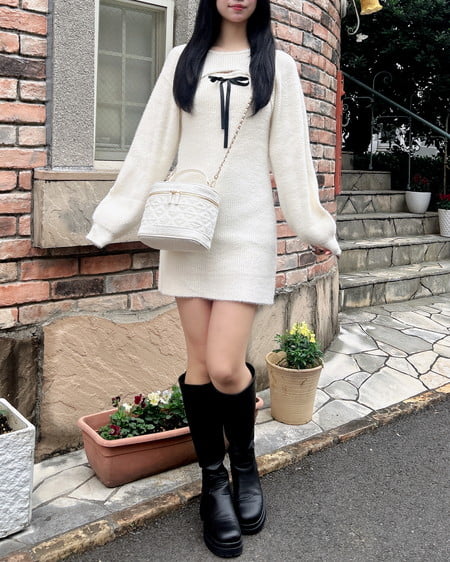 INGNI（イング） フェザーデコルテオープンニットワンピース ｵﾌﾎﾜｲﾄ