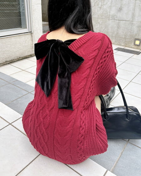 INGNI（イング） バックベロアリボンケーブルチュニックニット ﾎﾞﾙﾄﾞｰ/ｸﾛ