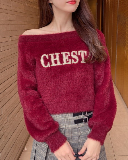 オフショルレザーロゴ貼付シャギーニット