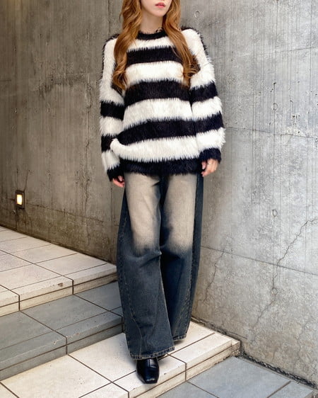 INGNI（イング） フェザーボーダーチュニックニット ｵﾌﾎﾜｲﾄ/ｸﾛ