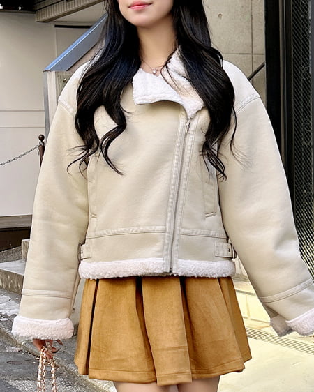 クロップド丈フライトジャケット