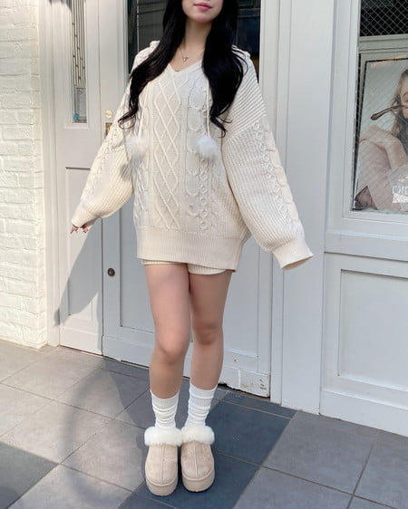 INGNI（イング） ポンポン付ケーブルチュニックニットパーカー ｱｲﾎﾞﾘｰ