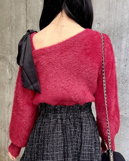 INGNI（イング） 肩リボンワンショルフェザーニット ﾎﾞﾙﾄﾞｰ/ｸﾛ