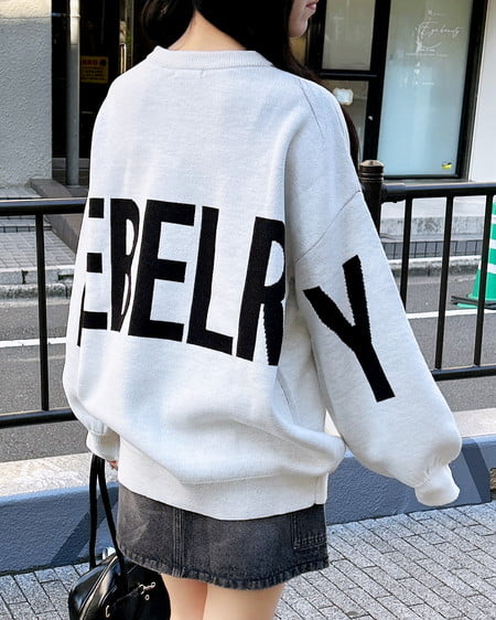 INGNI(イング) バックビッグロゴチュニックニット オフホワイト/クロ