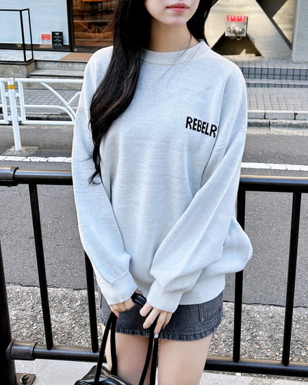 INGNI(イング) バックビッグロゴチュニックニット オフホワイト/クロ