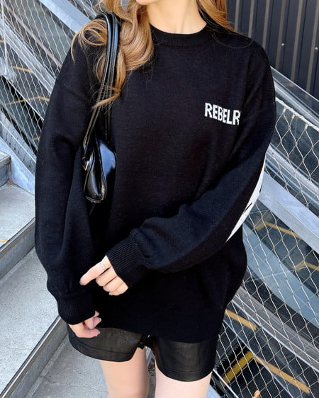 INGNI（イング） バックビッグロゴチュニックニット ｸﾛ/ｵﾌﾎﾜｲﾄ