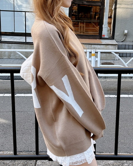 INGNI（イング） バックビッグロゴチュニックニット ﾍﾞｰｼﾞｭ/ｵﾌﾎﾜｲﾄ