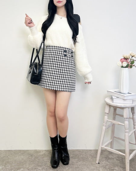 INGNI（イング） 肩リボンワンショルフェザーニット ｵﾌﾎﾜｲﾄ/ｸﾛ