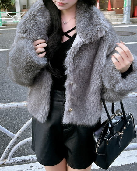 INGNI（イング） フェイクレザーショートパンツ ｸﾛ