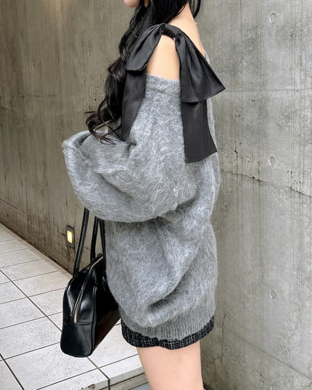 INGNI（イング） 肩リボンワンショルシャギーチュニックニット ﾁｬｺｰﾙｸﾞﾚｰ/ｸﾛ