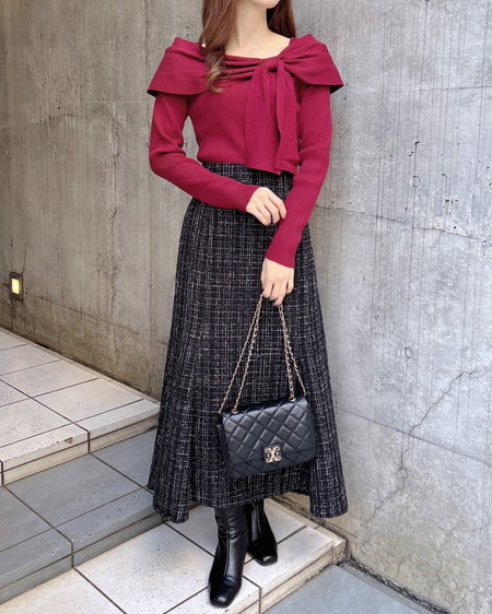 INGNI(イング) エンブレム付キルティングショルダーバッグ クロ